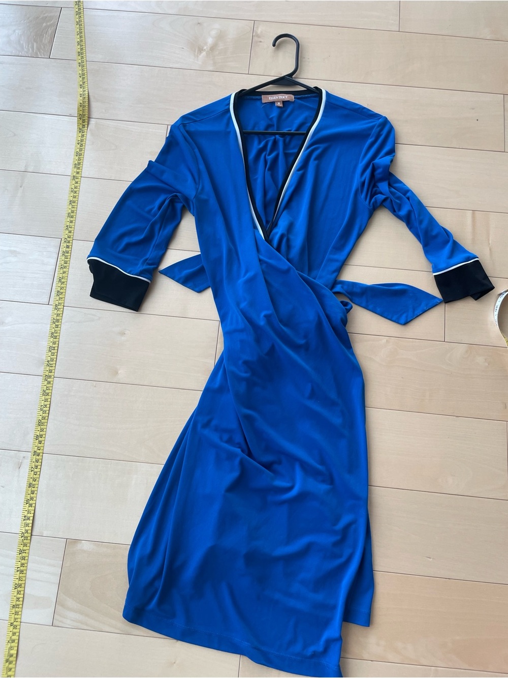 Ellen Tracy true wrap dress medium m Bright Blue Wrap Dress with Contrast Trim